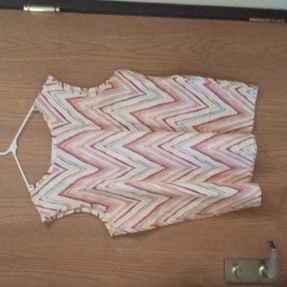 COZEE corner chevron print tank top 3x. A-20 - Picture 5 of 8